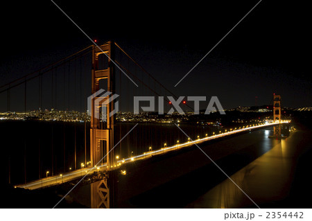 ゴールデンゲートブリッジ 夜景 橋 夜の写真素材 - PIXTA