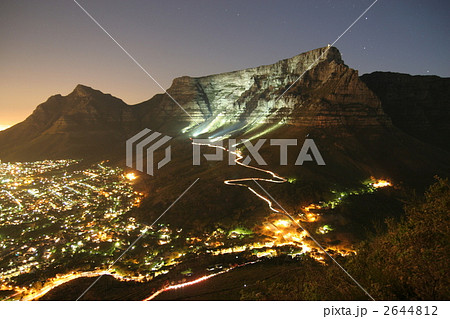 テーブルマウンテン 風景 夜景 山の写真素材 - PIXTA