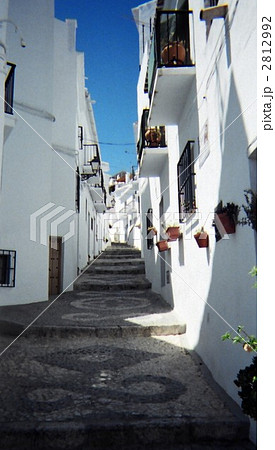 白い家 町並み 住宅街 スペインの写真素材