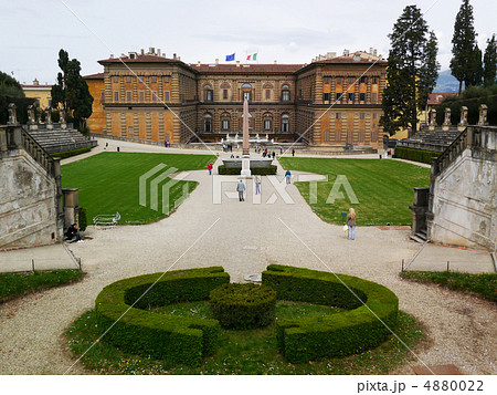 テラス式庭園 イタリア式庭園 ボボリ庭園 幾何学式庭園の写真素材