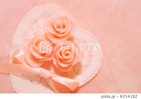 チョコ細工 花の写真素材