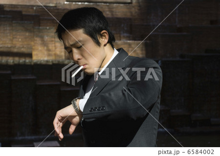 フィギュア スーツスタイル タバコ持ち Amazon | ルパン三世 フィギュア 次元大介 早撃ち0.3秒 タバコ SW