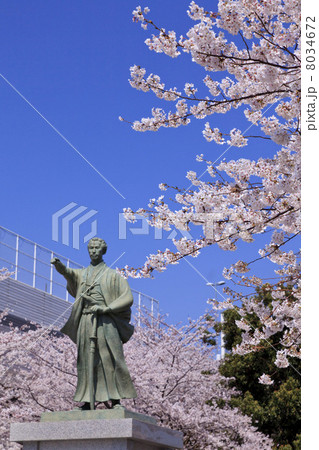 勝海舟の銅像の写真素材