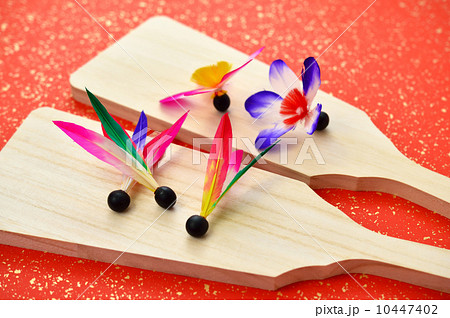 羽根突き 追羽根 羽子板 正月の写真素材 - PIXTA