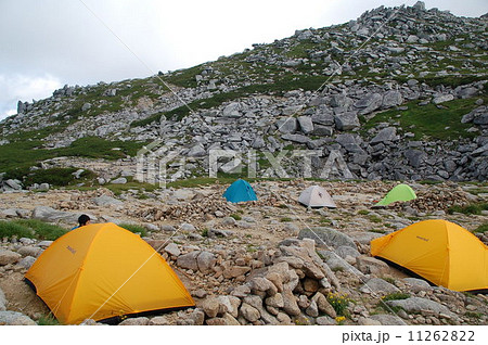 木曽駒ケ岳 頂上山荘 テント 登山の写真素材