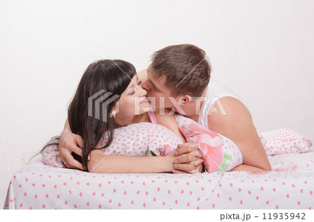 Man kissing woman's breast. - Stock Footage [72501306] - PIXTA