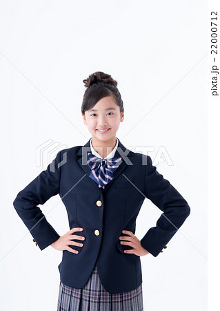 中学生 制服の写真素材 Pixta