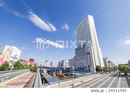 名古屋金山駅周辺都市風景 金山新橋 Anaクラウンプラザホテルグランコート名古屋の写真素材