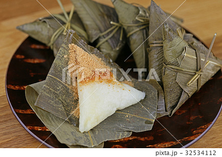 笹餅 ささ餅 笹もち ささもちの写真素材