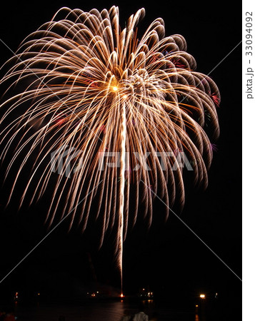 花火 打ち上げ花火 花火大会 宮古夏祭りの写真素材