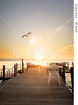 日の出船着場の写真素材 - PIXTA