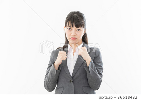 ビジネスウーマン 人物 女性 ファイティングポーズの写真素材
