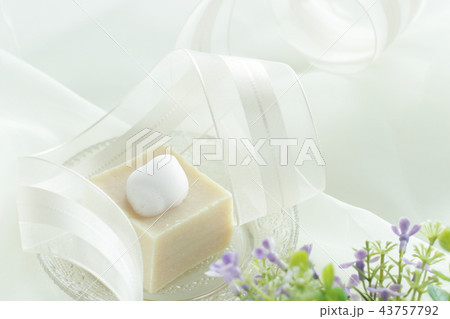 石けん 泡の写真素材