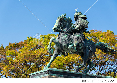 水彩画　楠木正成像　馬　武将　銅像　絵画　アート　マーメイド紙　インテリア Amazon.co.jp: 楠木正成 像 オブジェ ブロンズカラー