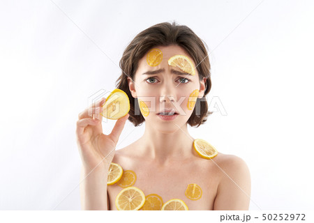 Lemon - nude photos