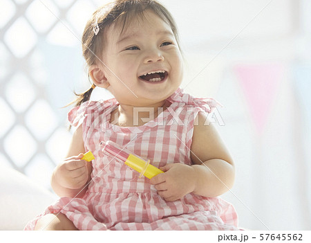 外国人赤ちゃんの写真素材