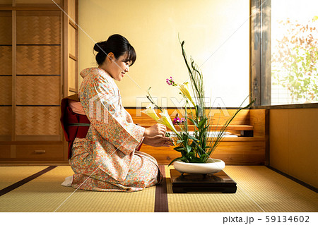 花台 生け花 華道の写真素材 - PIXTA