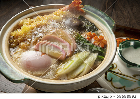 鍋焼きうどんの写真素材