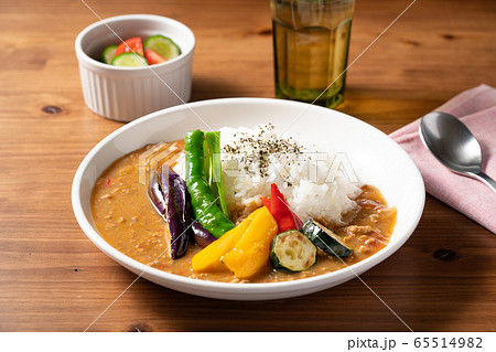 夏野菜カレーの写真素材