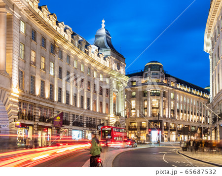 ピカデリー サーカス 風景 ロンドン イギリスの写真素材