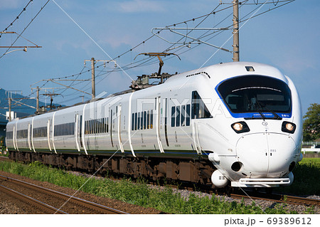 ソニック 電車の写真素材