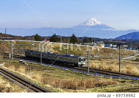 中央線の写真素材