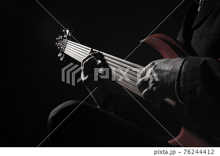 左利き ギターの写真素材