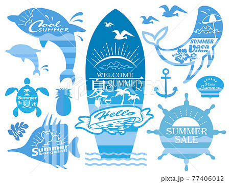 ウミガメのシルエットの写真素材