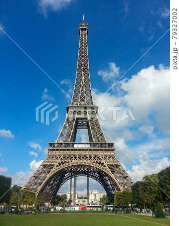 パリ エッフェル塔 街並み フランスの写真素材