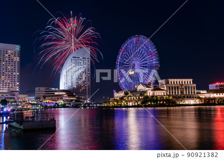 みなとみらい 夜景の写真素材