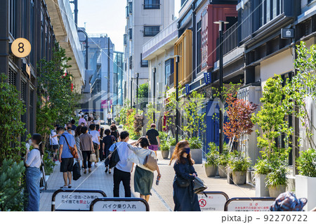 絵画 595 油絵/風景/街景/東京/下北沢/商店街/P8号