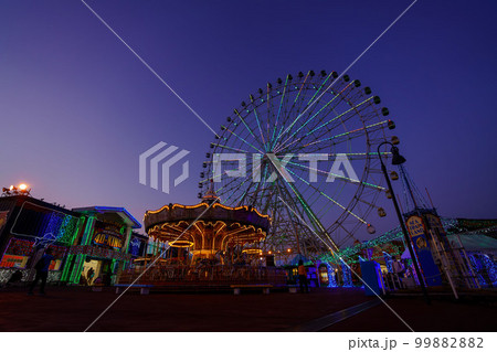 メリーゴーランド型オルゴール 遊園地 豪華絢爛 ライトアップ